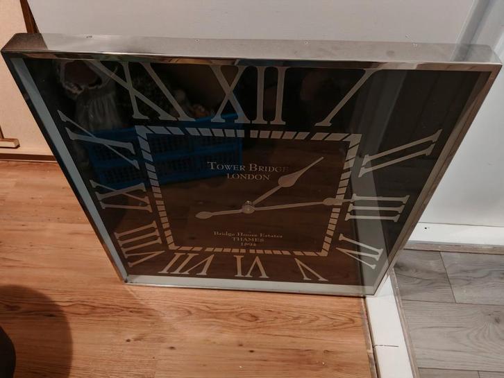 Colmore Klok - Tower Bridge London, Huis en Inrichting, Woonaccessoires | Klokken, Zo goed als nieuw, Wandklok, Analoog, Ophalen