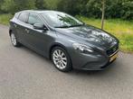 Volvo V40 1.6 D2 Momentum, Auto's, Voorwielaandrijving, Euro 5, Gebruikt, 4 cilinders