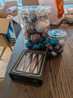 Kerstballen (zilver. Blauw, taupe), Ophalen