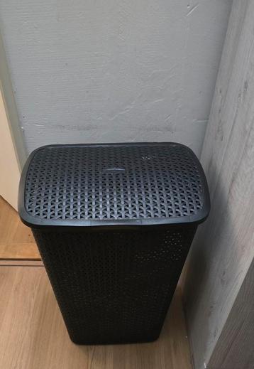 Wasmand beschikbaar voor biedingen