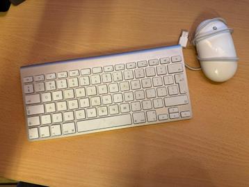 Apple keyboard en muis beschikbaar voor biedingen