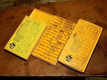 Klokken onderdelen en gereedschap  beschikbaar voor biedingen