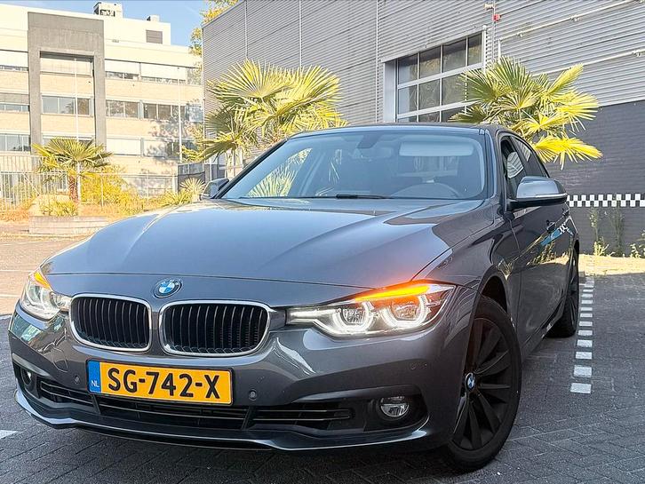 BMW 3-Serie 318i Aut 2018 Grijs, Auto's, BMW, Particulier, 3-Serie, ABS, Adaptieve lichten, Airbags, Airconditioning, Alarm, Android Auto