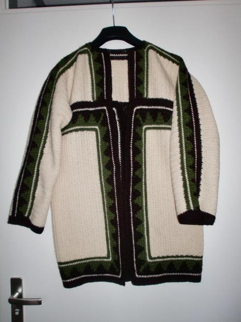 Heel apart hand gehaakt vest in de haaksteek van stokjes., Kleding | Dames, Truien en Vesten, Nieuw, Maat 38/40 (M), Overige kleuren