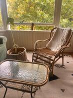 Comfortabele rotan stoel, Huis en Inrichting, Stoelen, Ophalen, Gebruikt, Riet of Rotan, Eén