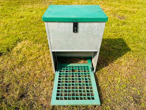 Feed 0 matic, trapbak kippen, Dieren en Toebehoren, Pluimvee | Toebehoren, Zo goed als nieuw, Drinken en Voederen, Ophalen of Verzenden