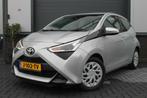 Toyota Aygo 1.0 VVT-i x-play Automaat-Origineel NL met NAP, Auto's, Gebruikt, Euro 6, 4 stoelen, Origineel Nederlands