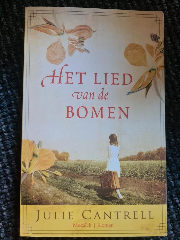 Het Lied van de Bomen - Julie Cantrell, Boeken, Romans, Gelezen, Nederland, Ophalen of Verzenden