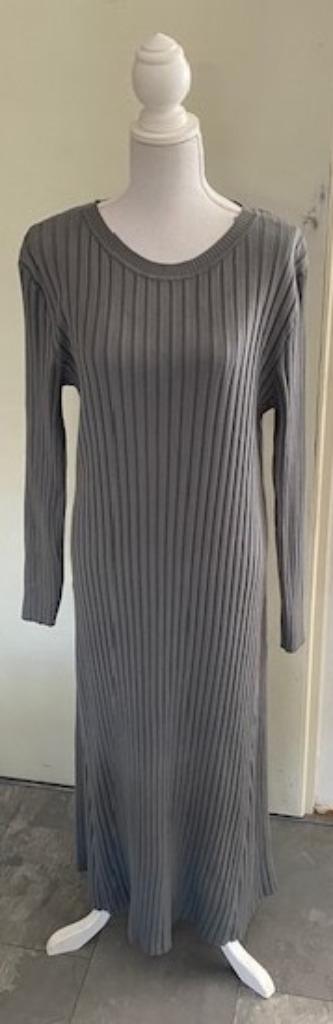 Stijlvolle, lange groene jurk, maat L (qwe), Kleding | Dames, Jurken, Zo goed als nieuw, Maat 42/44 (L), Groen, Onder de knie