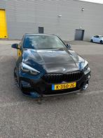 BMW 2-Serie Gran Coupé 218i 140pk Aut 2021 Zwart, Auto's, Automaat, Achterwielaandrijving, 1350 kg, Zwart