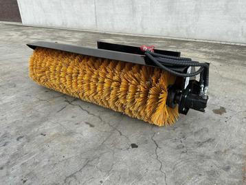 GIYI - 2025 - GY-SE61 - Borstel passend op schranklader. beschikbaar voor biedingen