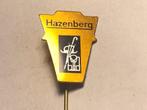 Metalen HAZENBERG KLEDING Speld (Geel/Zwart/Wit)., Verzamelen, Speldjes, Pins en Buttons, Verzenden, Zo goed als nieuw, Merk, Speldje of Pin