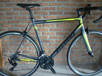 Stevens Stelvio bijna nieuw (<600km) mt 58cm Shimano 105 beschikbaar voor biedingen