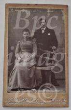 cdv echtpaar man staand Dordrecht 1900's, Gebruikt, Verzenden, Foto, Voor 1940