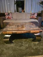 SALONTAFEL MET ZUIL INCLUSIEF GLASPLAAT
TAFEL 90X90 MET ZUIL, 100 tot 150 cm, Vierkant, Zo goed als nieuw, Richmond style sleeperwood Eric kuster style