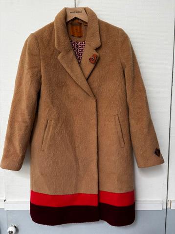 Prachtige jas herfst/ winter 50% wol beschikbaar voor biedingen