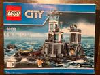 Lego City 60130 - Gevangenis Eiland - Compleet, Ophalen of Verzenden, Zo goed als nieuw, Complete set, Lego