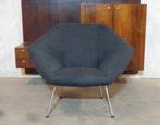 2 Retro vintage design fauteuils stoelen Young International, Huis en Inrichting, Fauteuils, Ophalen, Metaal, 75 tot 100 cm, Zo goed als nieuw