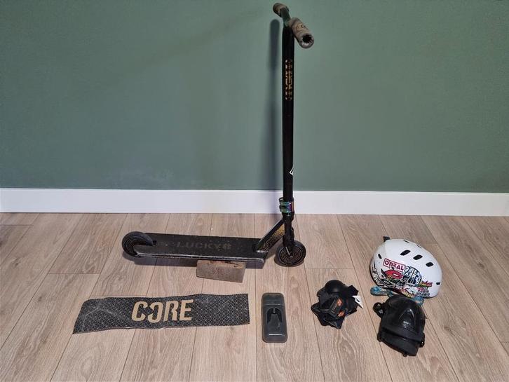 Lucky Prospect Stuntstep + Bescherming en Onderdelen, Fietsen en Brommers, Steps, Gebruikt, Overige typen, Ophalen of Verzenden