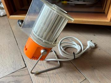 Vintage design ventilator beschikbaar voor biedingen
