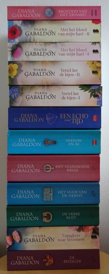 Diana Gabaldon - Outlander/Reiziger - complete boekenreeks beschikbaar voor biedingen
