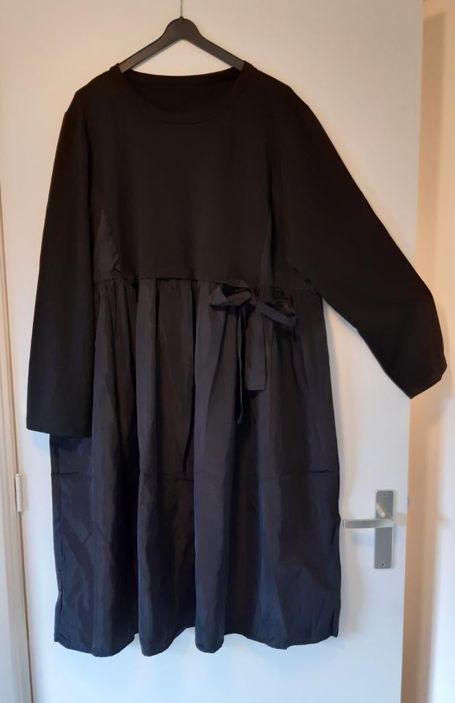 Zwarte jurk grote maat 52 / 54, Kleding | Dames, Grote Maten, Ophalen of Verzenden, Nieuw, Zwart, Jurk