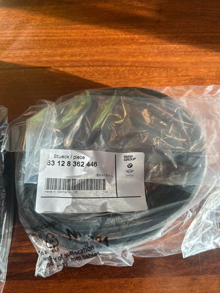 BMW E39 koplamppakkingen OEM, Auto-onderdelen, Verlichting, BMW, Nieuw, Ophalen of Verzenden