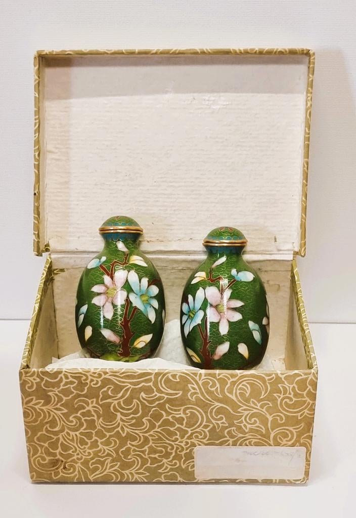 Cloisonne flesjes met stop en box., Antiek en Kunst, Ophalen of Verzenden