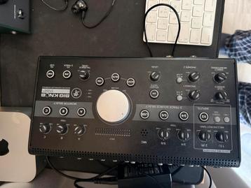 Makkie Big Knobbel Studio - Monitor Controller beschikbaar voor biedingen
