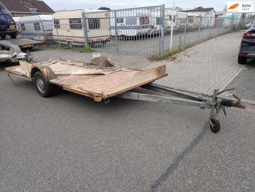 Caravan onderstel met compleet kenteken beschikbaar voor biedingen