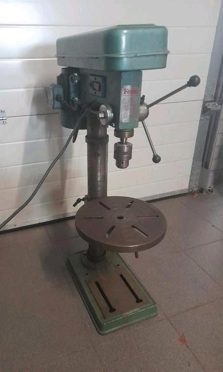 Ferm kolomboormachine, Doe-het-zelf en Verbouw, Gereedschap | Boormachines, Zo goed als nieuw, Kolomboormachine, Variabele snelheid