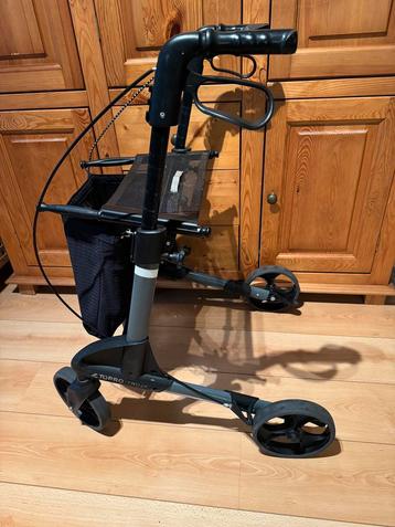 Te Koop Topro Troja lichtgewicht rollator maat M beschikbaar voor biedingen