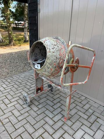 Lescha Euro Mix 125 betonmolen – goede staat beschikbaar voor biedingen