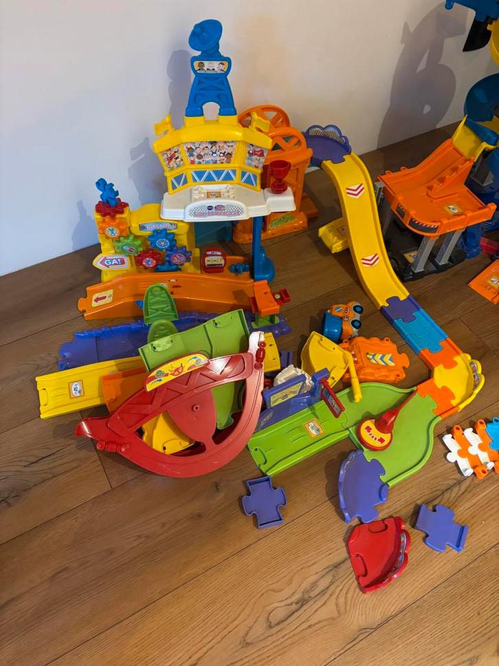 VTech Toet Toet Race Circuit Baan, Kinderen en Baby's, Speelgoed | Vtech, Gebruikt, 2 tot 4 jaar, Ophalen
