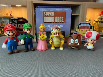 Diverse Nintendo en Super Mario artikelen (Bowser, Zelda) beschikbaar voor biedingen
