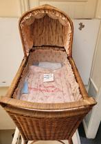 mooie antieke rieten wieg met originele bekleding, Ophalen, Gebruikt, Minder dan 140 cm, Minder dan 70 cm
