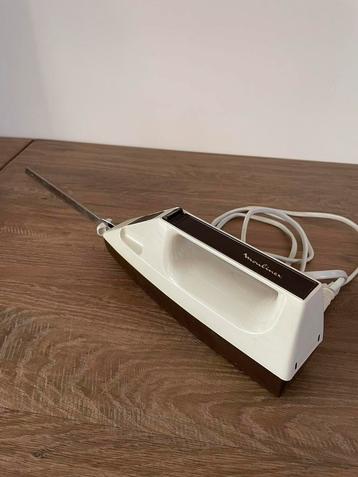 Electrisch mes beschikbaar voor biedingen