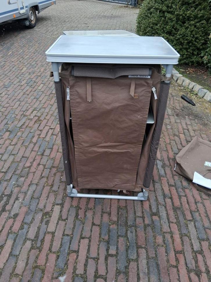 Caravan kast, Caravans en Kamperen, Kampeermeubelen, Zo goed als nieuw, Campingkast, Ophalen