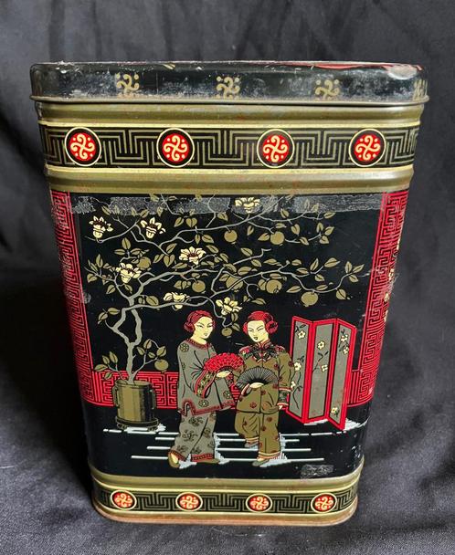 Groot oud vintage blik Japans decor, geisha, kraanvogels, Verzamelen, Blikken, Gebruikt, Overige, Overige merken, Ophalen of Verzenden