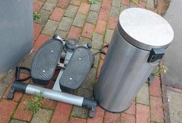 Gratis oud ijzer - Stepper en metalen container beschikbaar voor biedingen