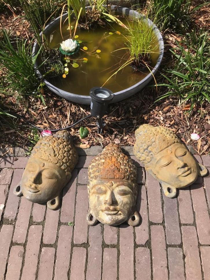 Boeddha roest hoofd voor aan de muur beton binnen en buiten, Tuin en Terras, Tuinbeelden, Nieuw, Boeddhabeeld, Beton, Ophalen of Verzenden