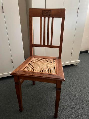 Antieke stoel perfecte staat