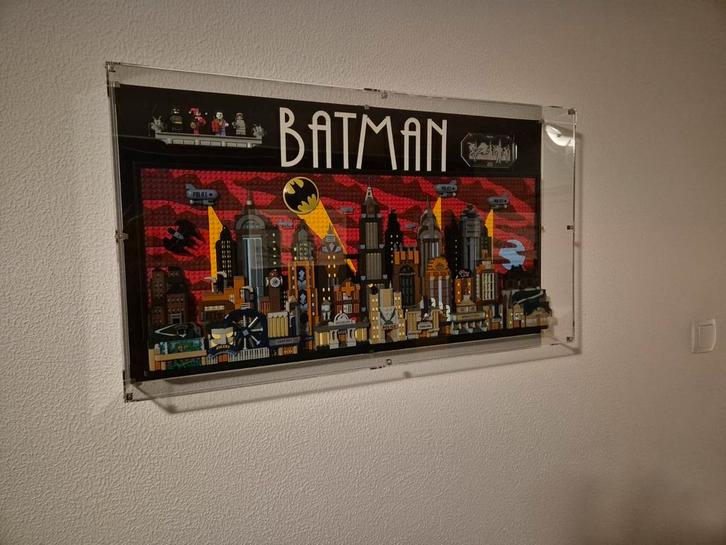Lego 76271 Batman Gotham city met display case en light kit, Kinderen en Baby's, Speelgoed | Duplo en Lego, Zo goed als nieuw