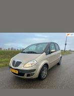 Lancia Musa 1.4 16V 2006 Beige, Voorwielaandrijving, 15 km/l, 400 kg, Beige