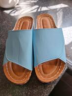 Lichtblauwe Dames Slippers, Slippers, Blauw, Ophalen of Verzenden, Zo goed als nieuw