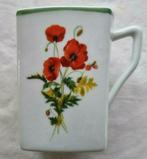 Limoges France vierkante beker mok rode papaver planten, Ophalen of Verzenden