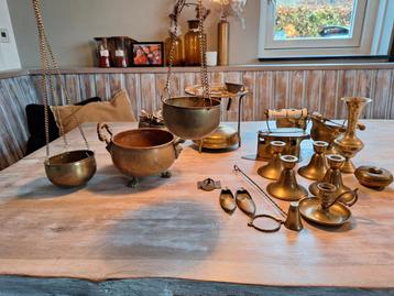 Vintage antiek 25-delige Koperen Accessoires Set beschikbaar voor biedingen