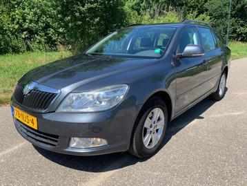 Skoda Octavia Combi 1.2 TSI Ambition Business Line Navigatie beschikbaar voor biedingen