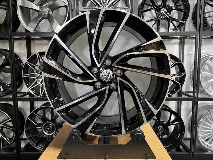 19'' Volkswagen ADELAIDE velgen 5X112 Golf 7 8 Audi A3 T-ROC, Auto-onderdelen, Banden en Velgen, Velg(en), Zomerbanden, 19 inch