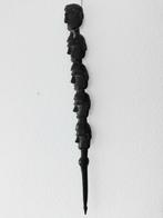 Very old large Asmat stick, Papua Nieuw Guinea, Tribal art, Antiek en Kunst, Kunst | Niet-Westerse kunst, Ophalen of Verzenden